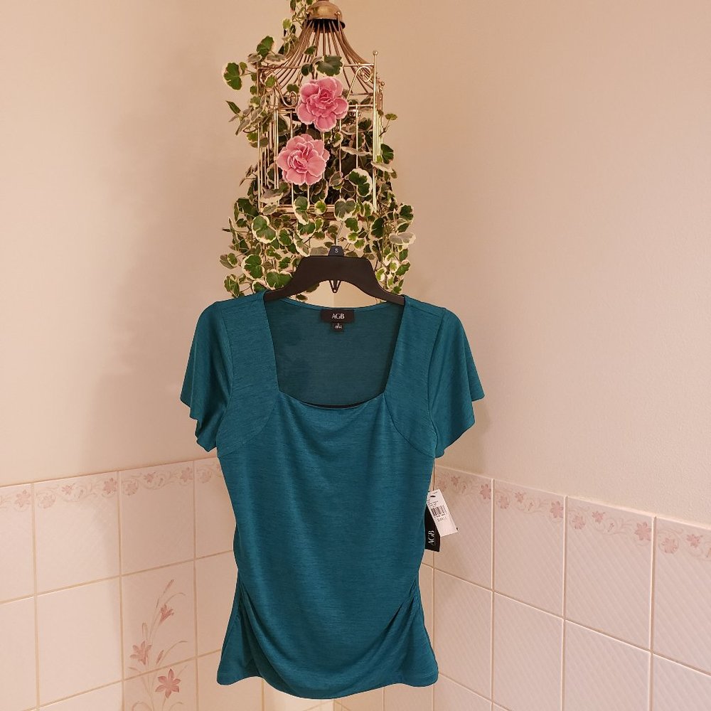 NWT, AGB Short-Sleeve Top, Size Small, Color Jade